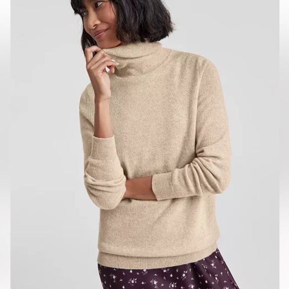 Charter Club Luxury Cashmere Salmon Turtleneck Sweater - Picture 2 of 8